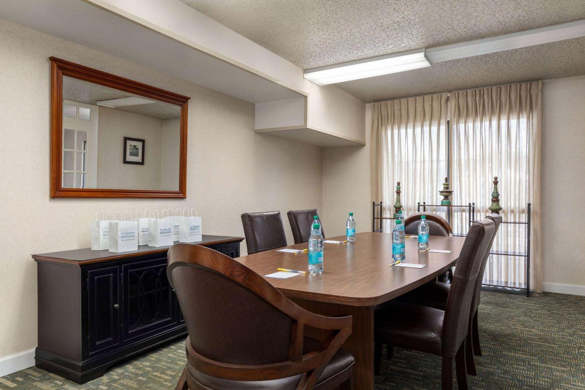Days Inn By Wyndham Kuttawa/Eddyville מראה חיצוני תמונה